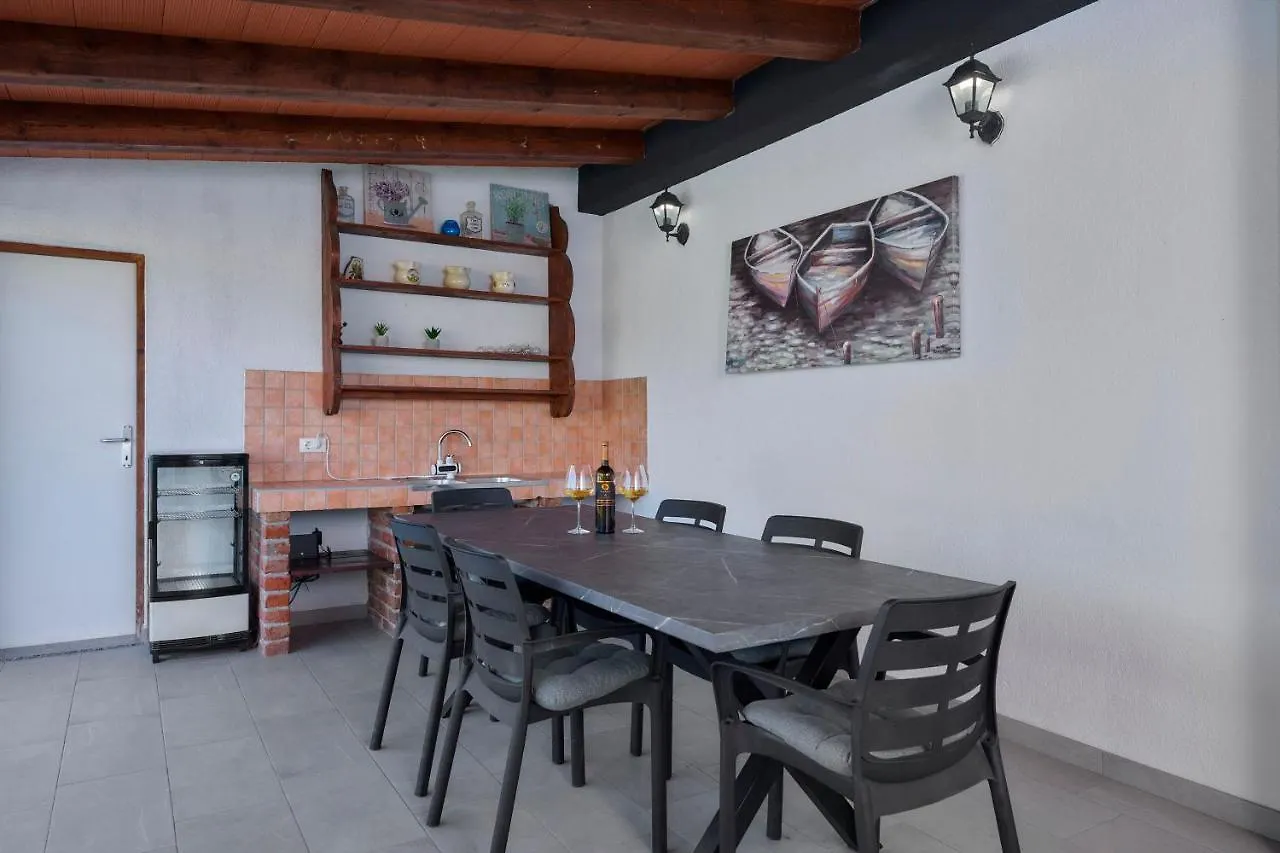 וילה Burići Holiday House Emma קרואטיה